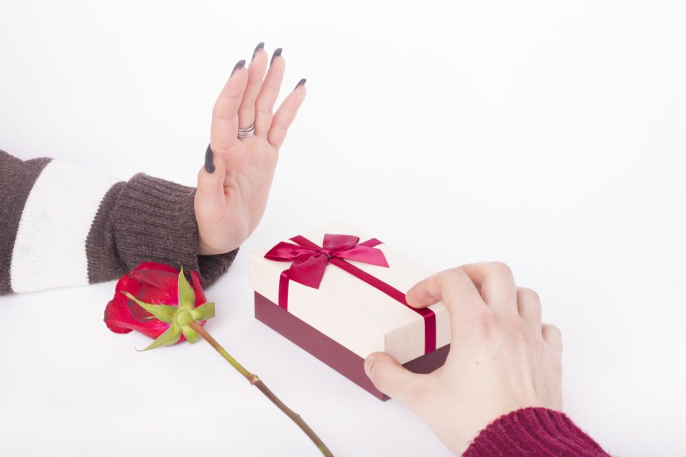 Am I Being Stalked? 5 Signs To Look For